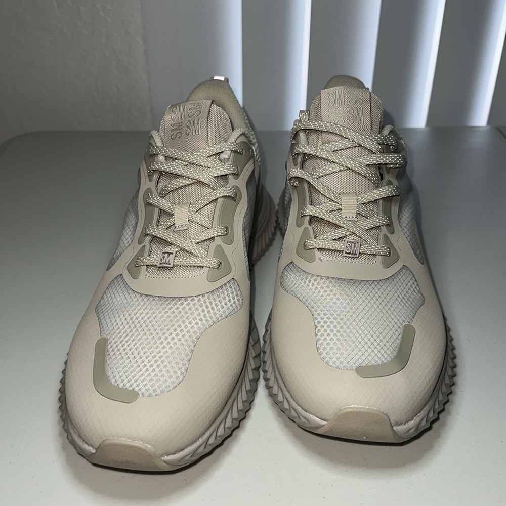 STEVE MADDEN SALDE SAND NEW, size 12, very comfy, last one!
